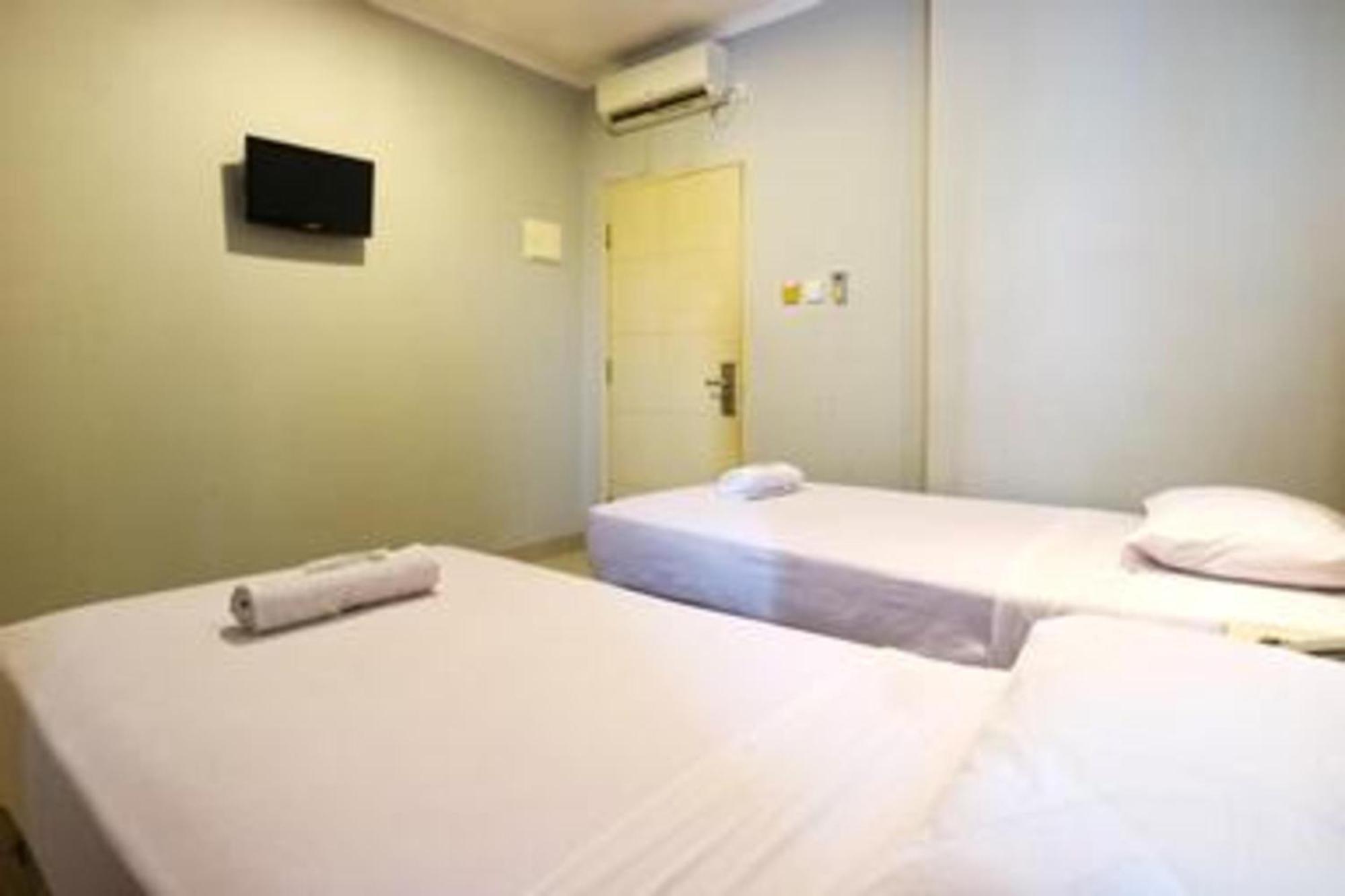 Collection O Hotel Antara Jakarta Luaran gambar