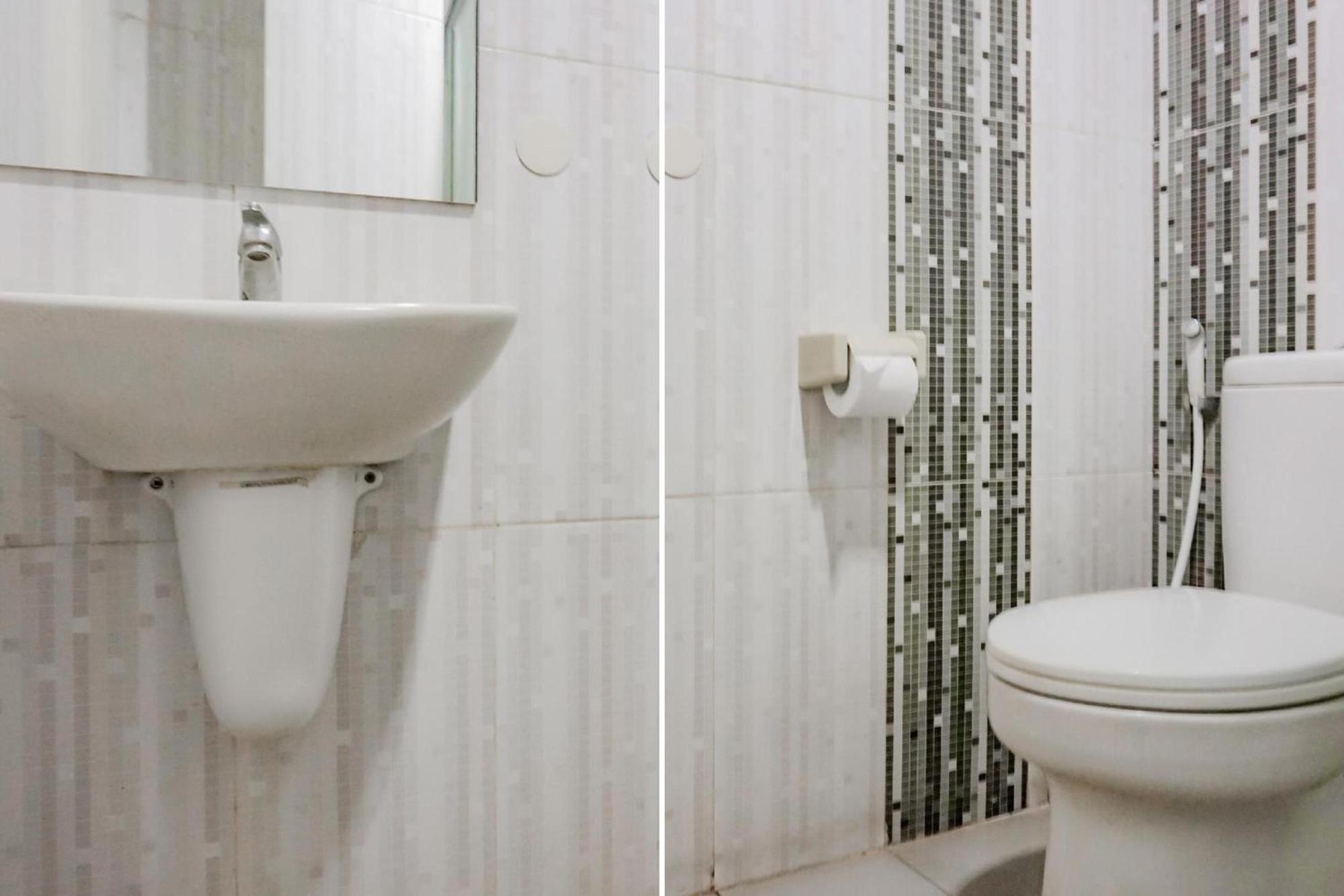 Collection O Hotel Antara Jakarta Luaran gambar