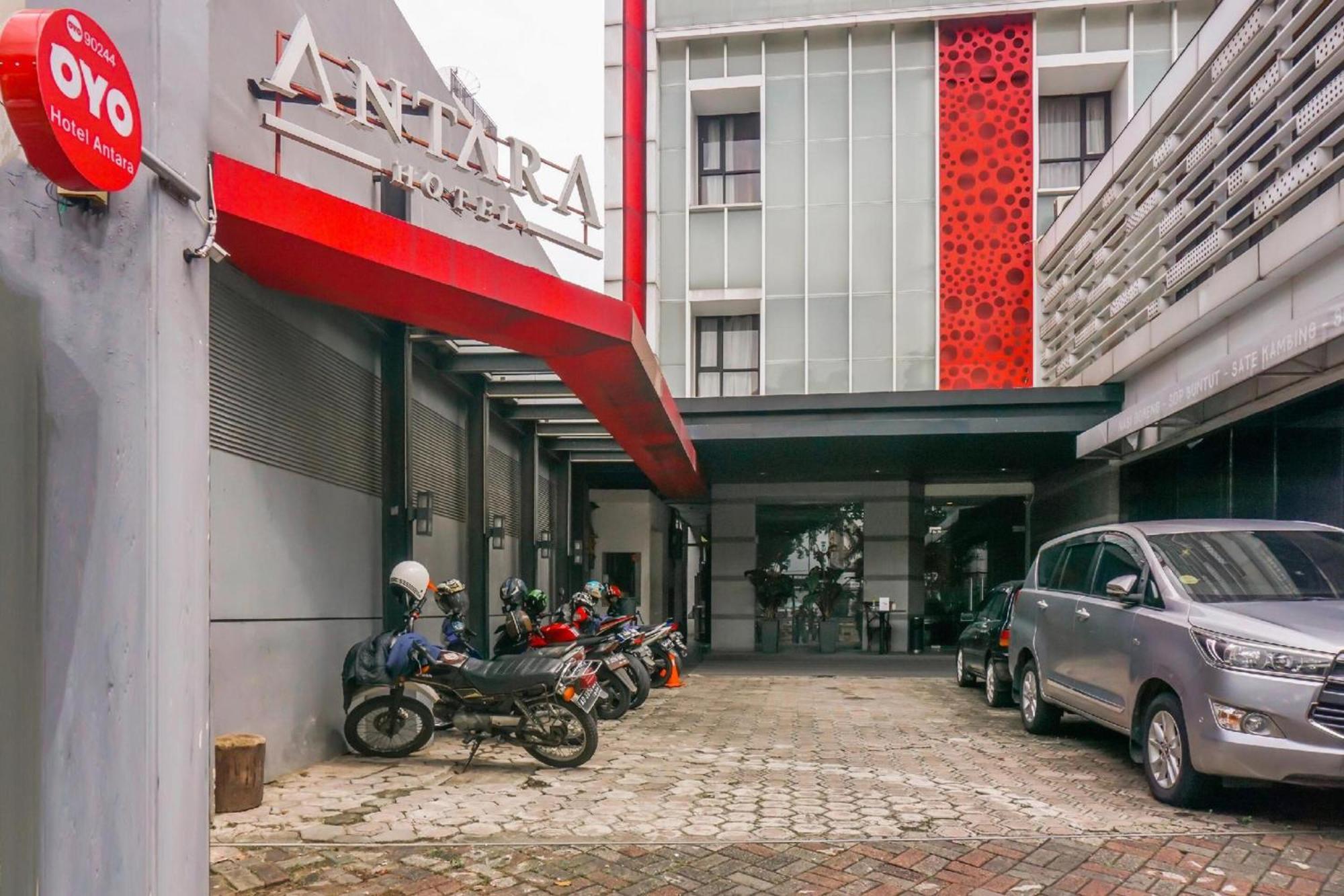 Collection O Hotel Antara Jakarta Luaran gambar